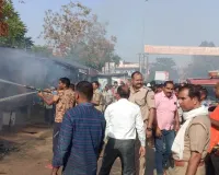 बेहटा चौराहा स्थित  दुकानों में लगी आग ,व्यापारियों में मचा हड़कंप 